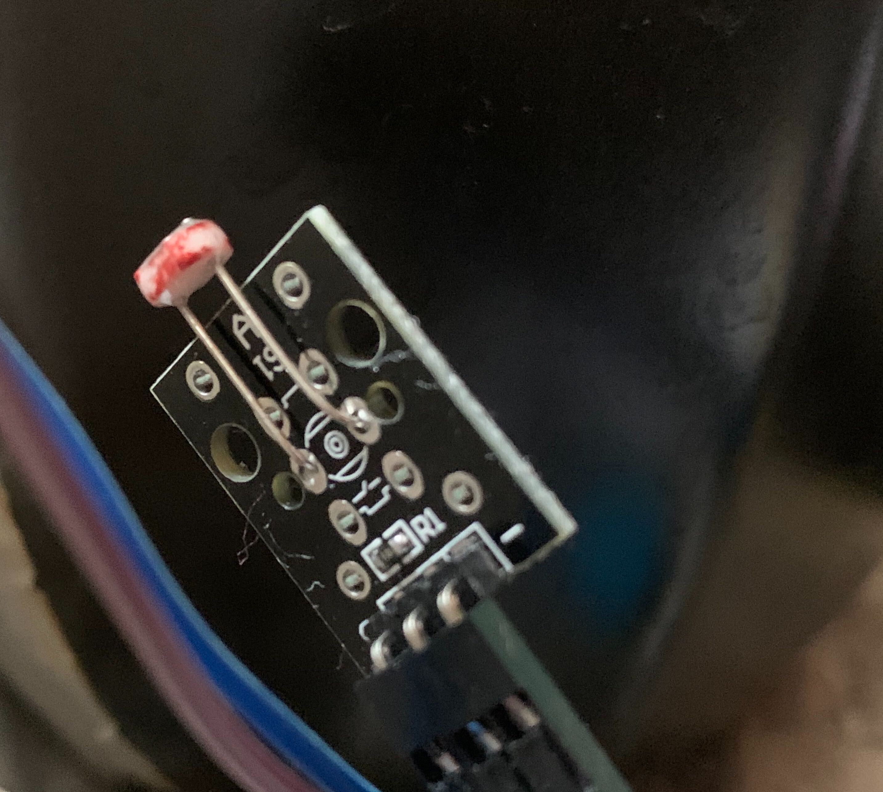 フォトレジスタ（光依存抵抗器）の外観写真